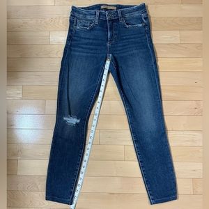 Joe’s Jeans Mid Rise Skinny Ankle
The Icon